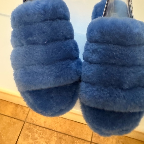 UGG Vibrant Blue Plush Slippers - Picture 3 of 5